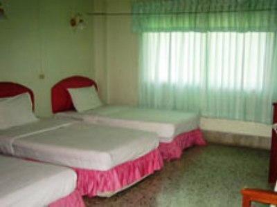 Sri Chumphon Hotel Exterior foto